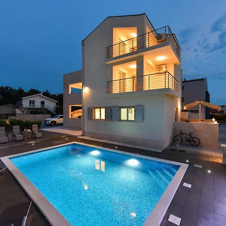 Apartmani Iva Vir Buitenkant foto