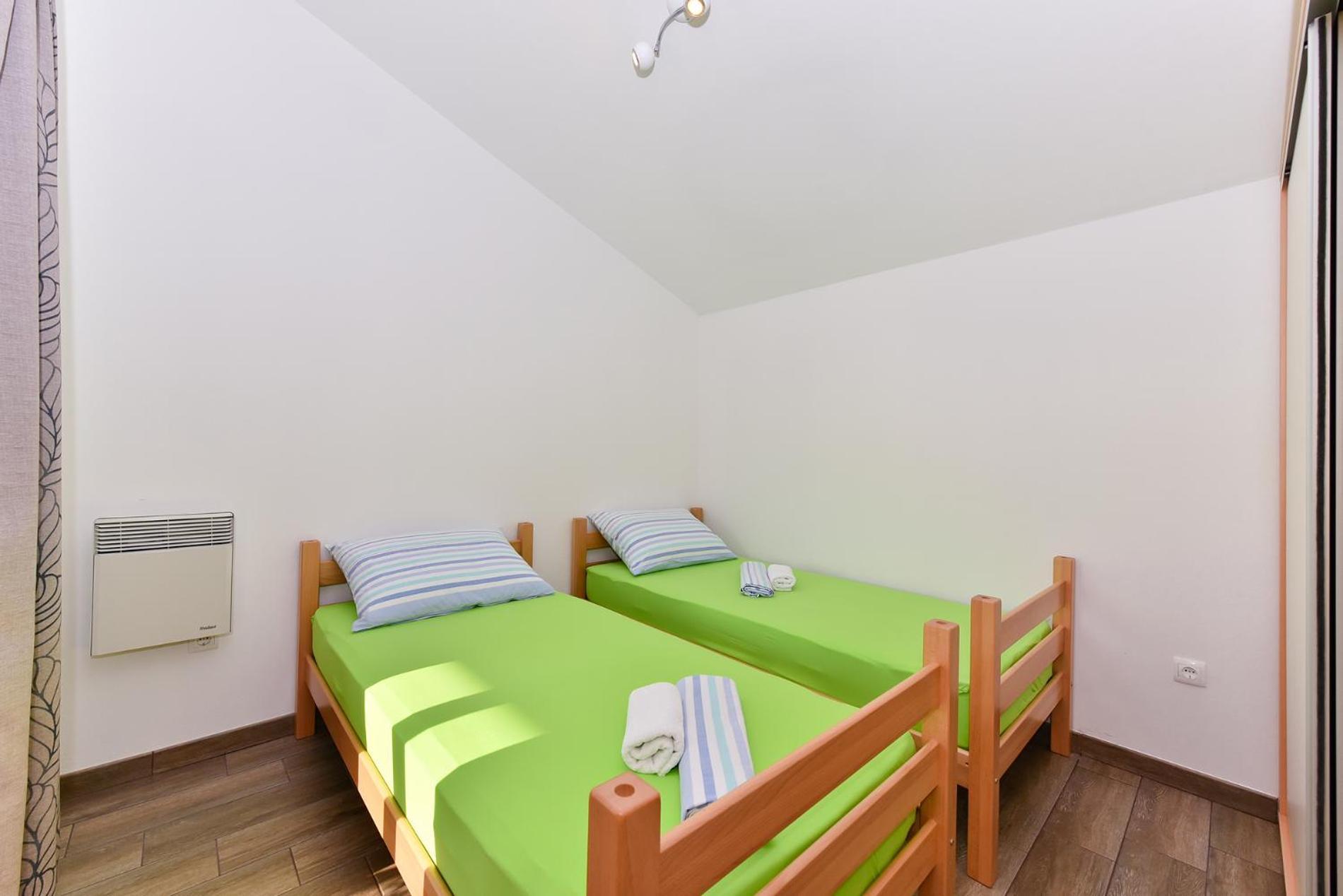 Apartmani Iva Vir Kamer foto