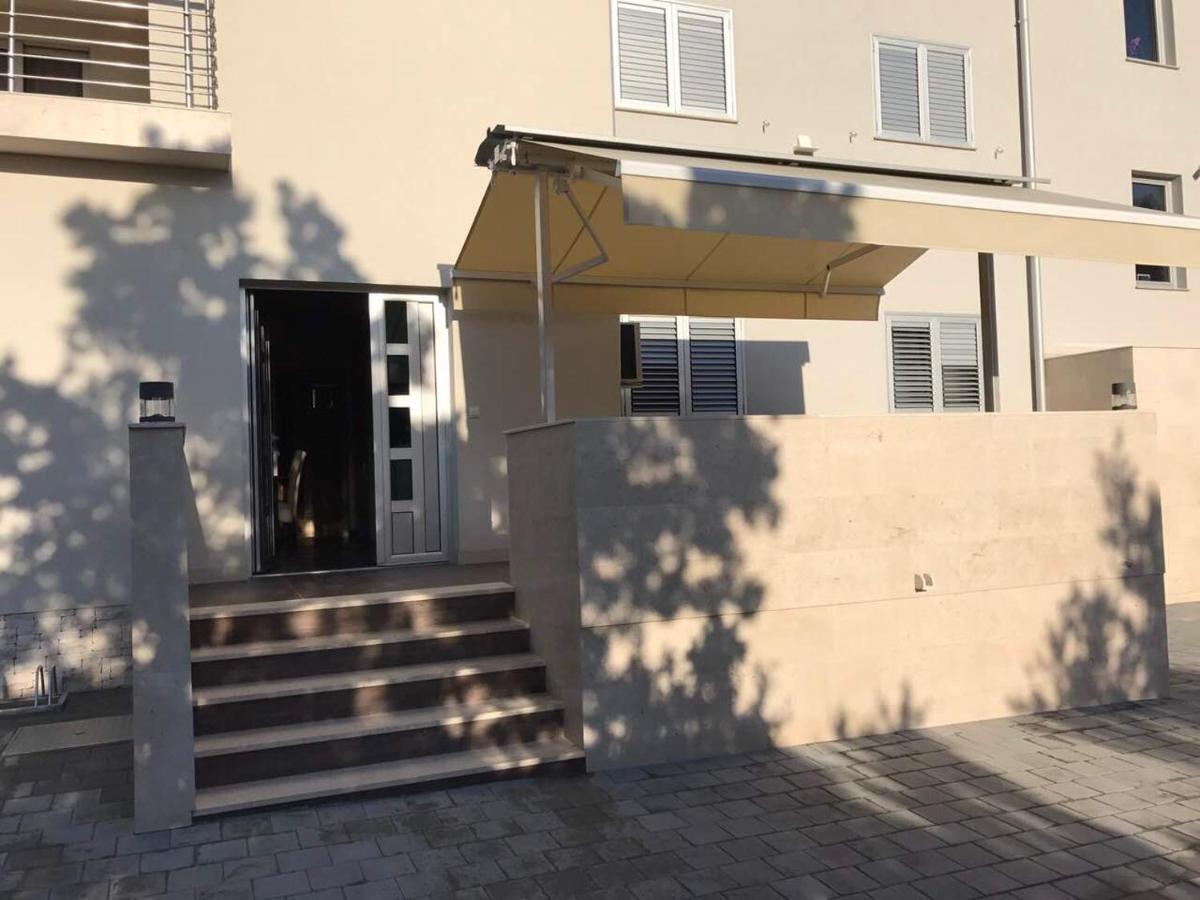 Apartmani Iva Vir Buitenkant foto