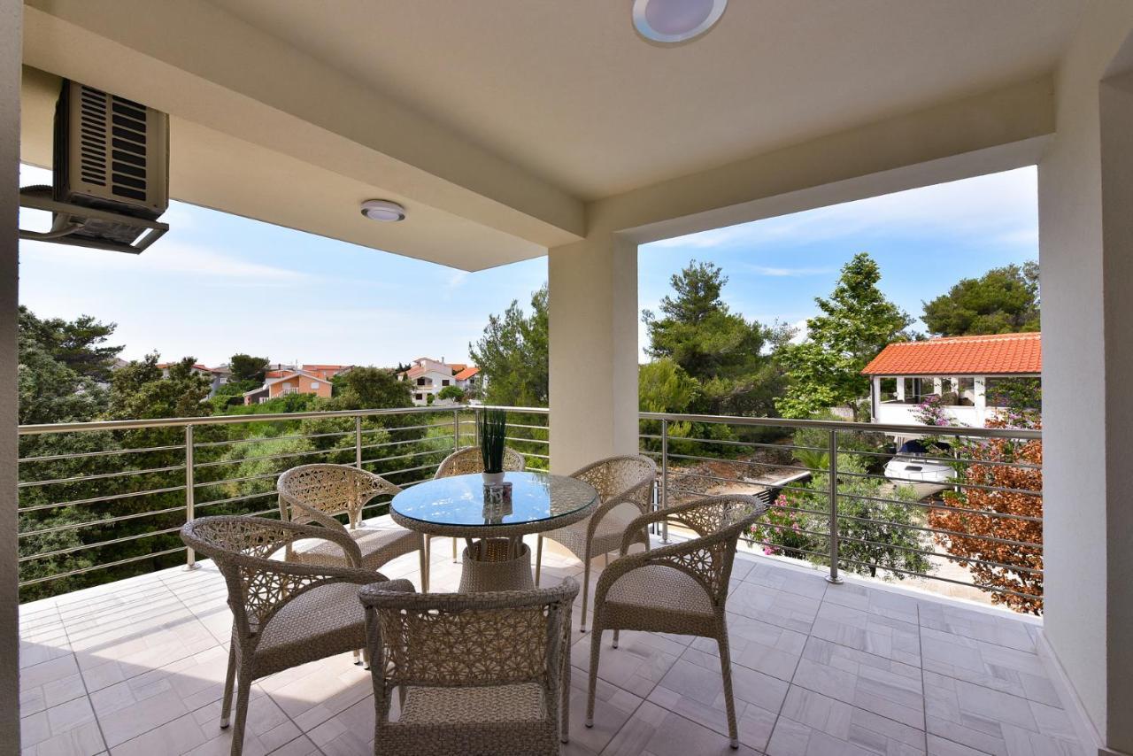 Apartmani Iva Vir Buitenkant foto