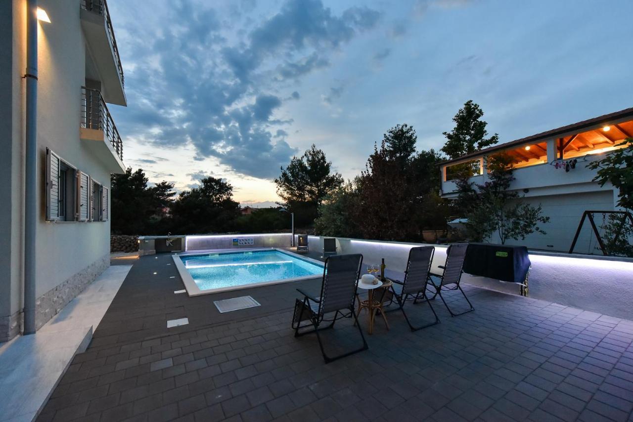 Apartmani Iva Vir Buitenkant foto