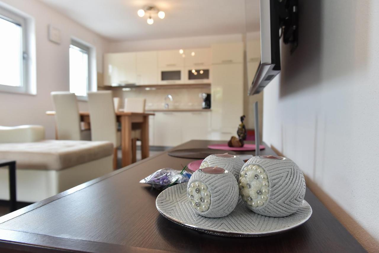 Apartmani Iva Vir Buitenkant foto