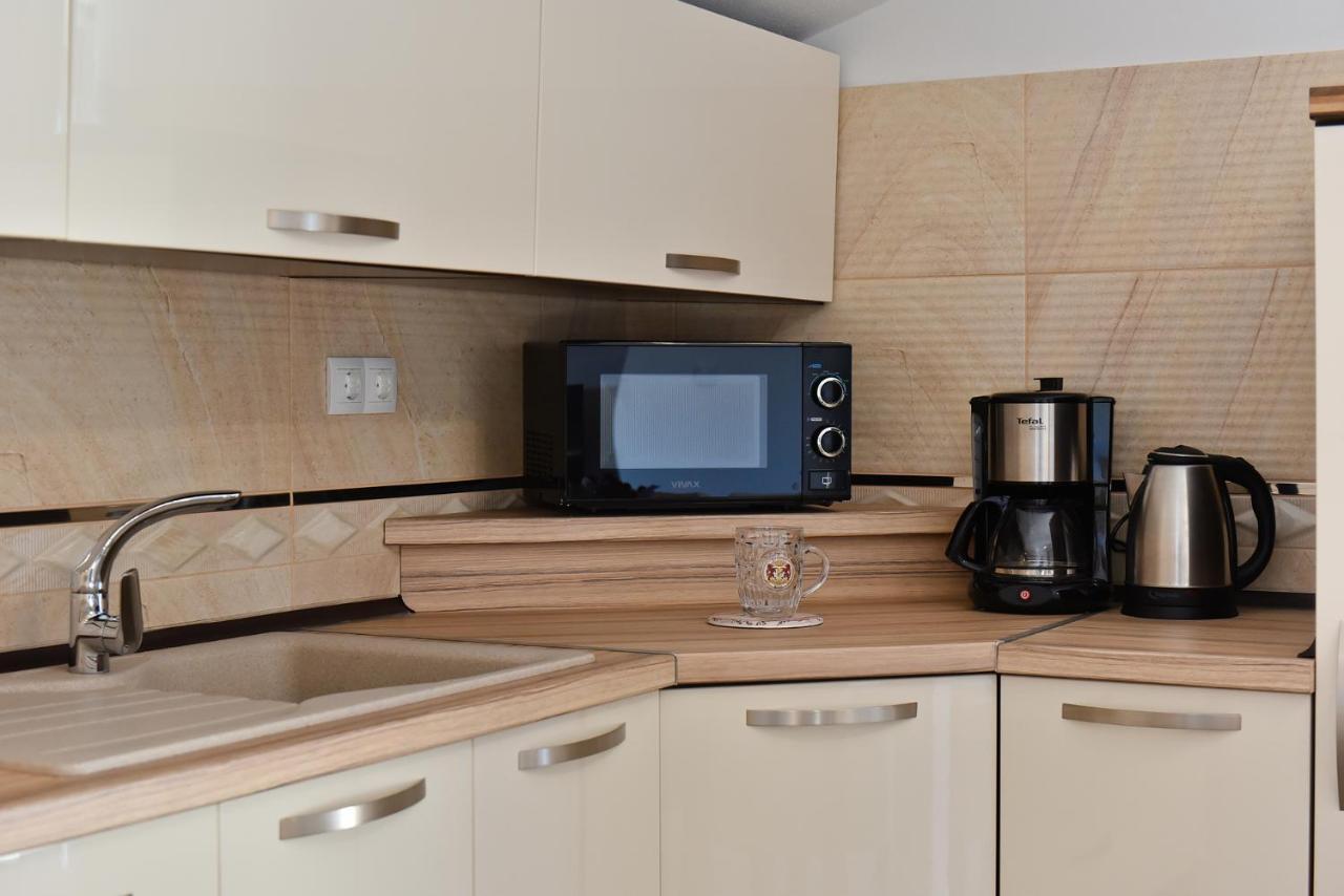 Apartmani Iva Vir Buitenkant foto
