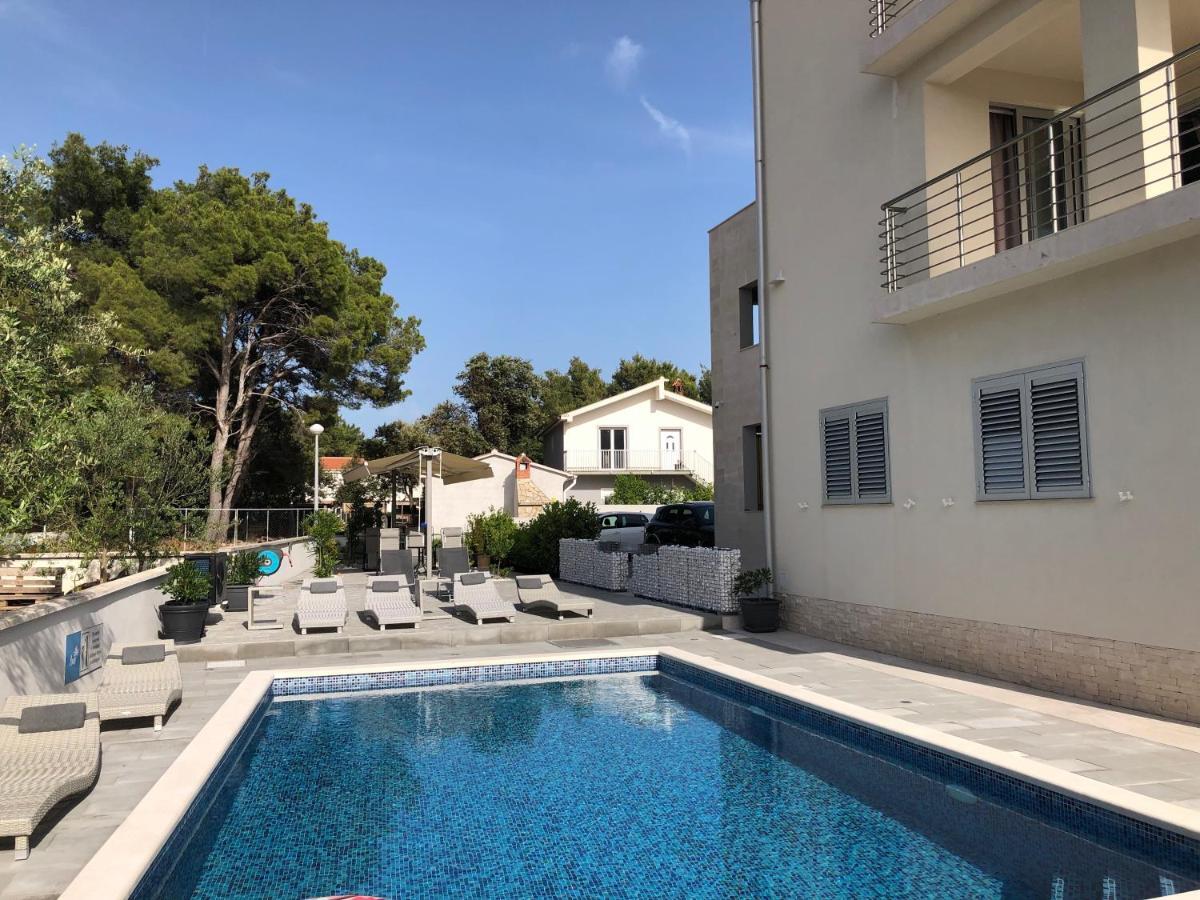 Apartmani Iva Vir Buitenkant foto